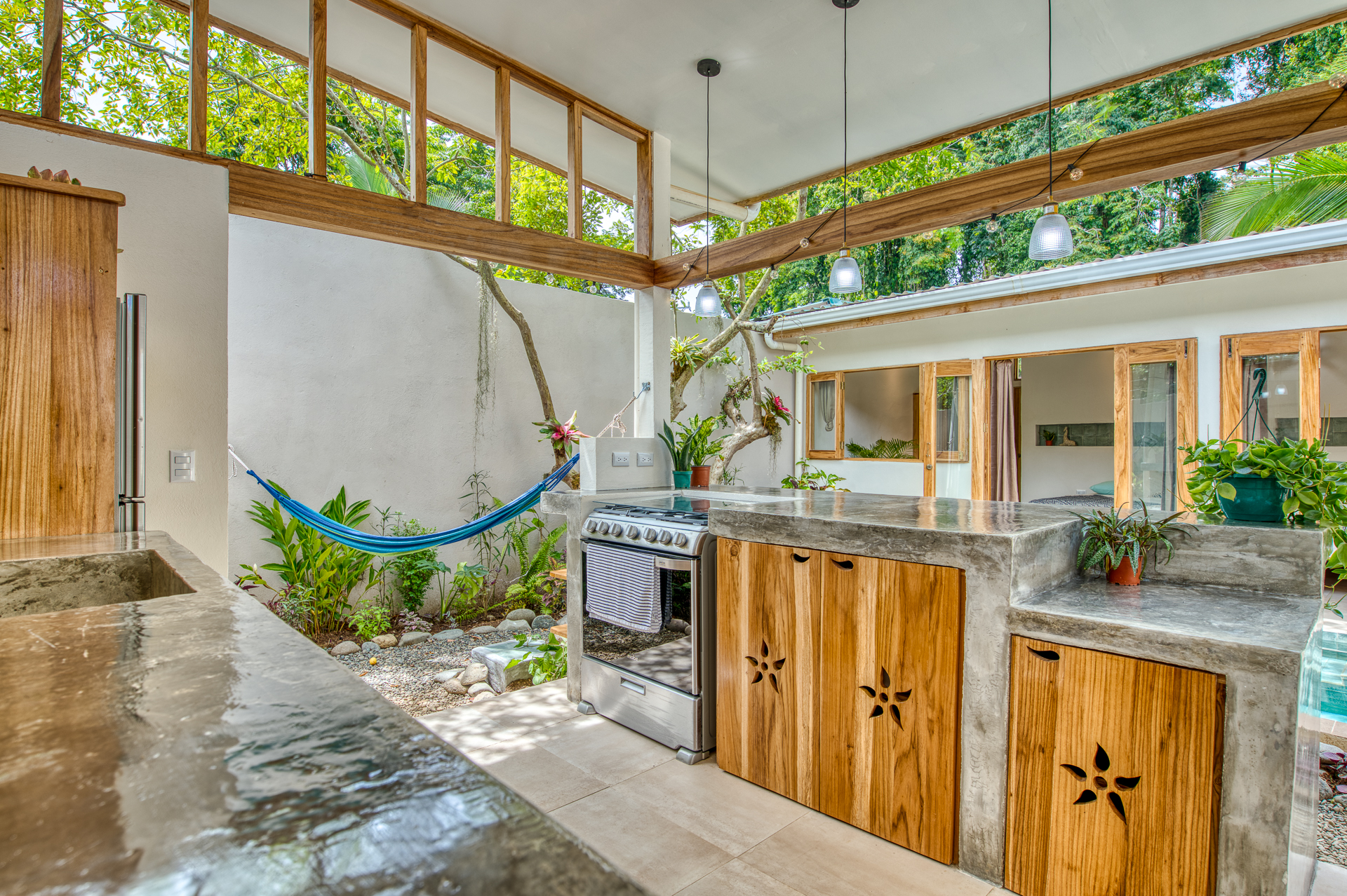 2 bed Single Family Homes For Sale in Puerto Viejo, Limón - thumb 6