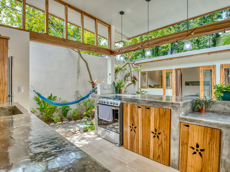 2 bed Single Family Homes For Sale in Puerto Viejo, Limón - photo 6