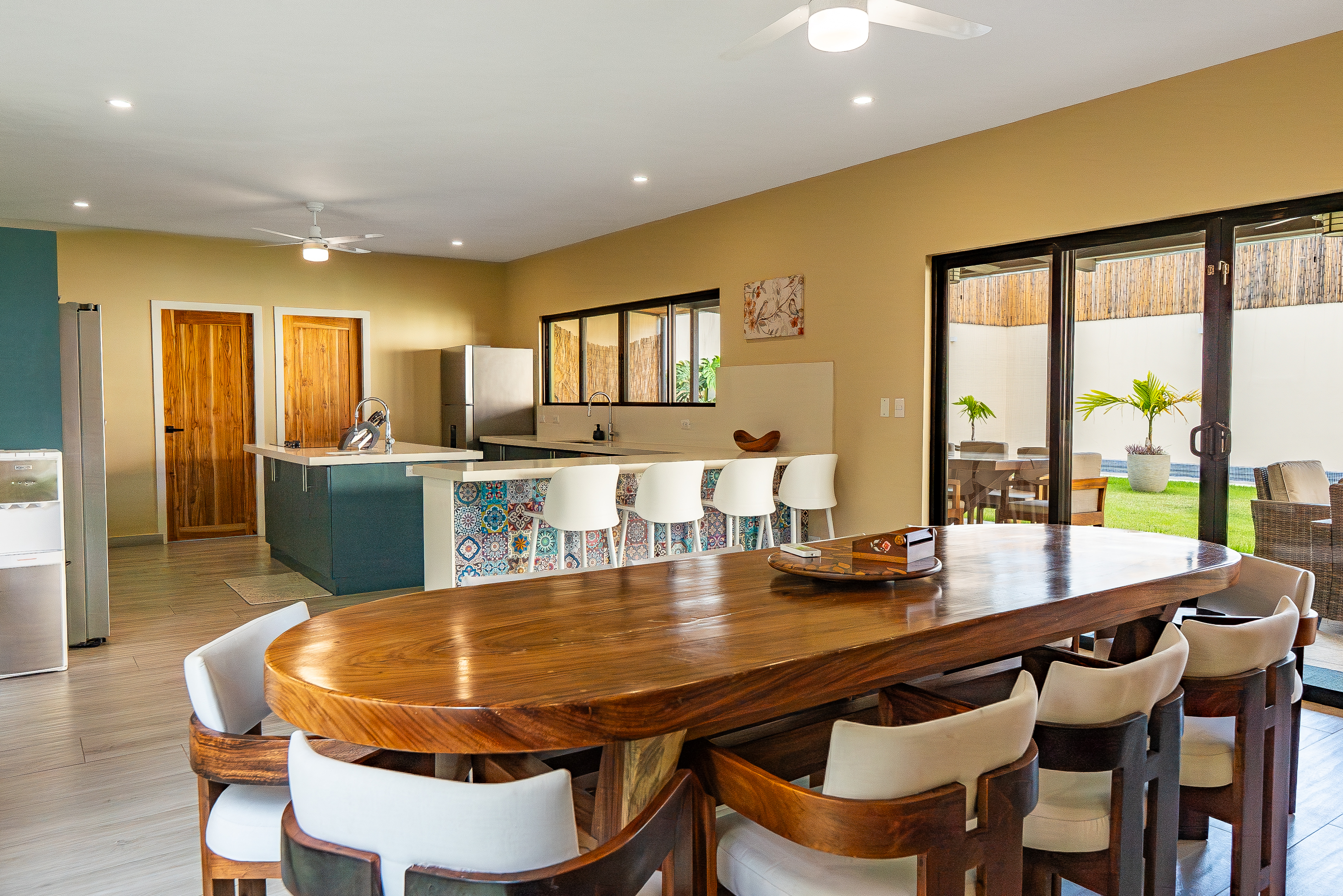 6 bed Single Family Homes For Sale in Tamarindo, Guanacaste - thumb 2