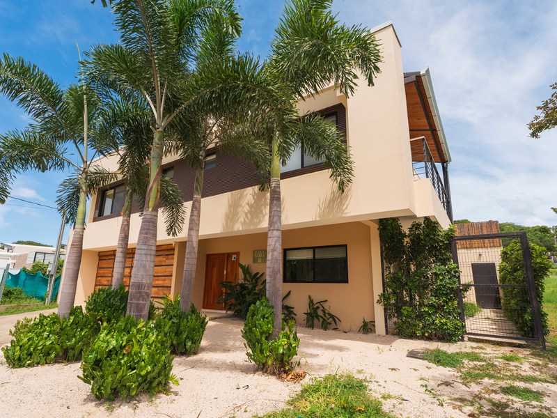 6 bed Single Family Homes For Sale in Tamarindo, Guanacaste - 1