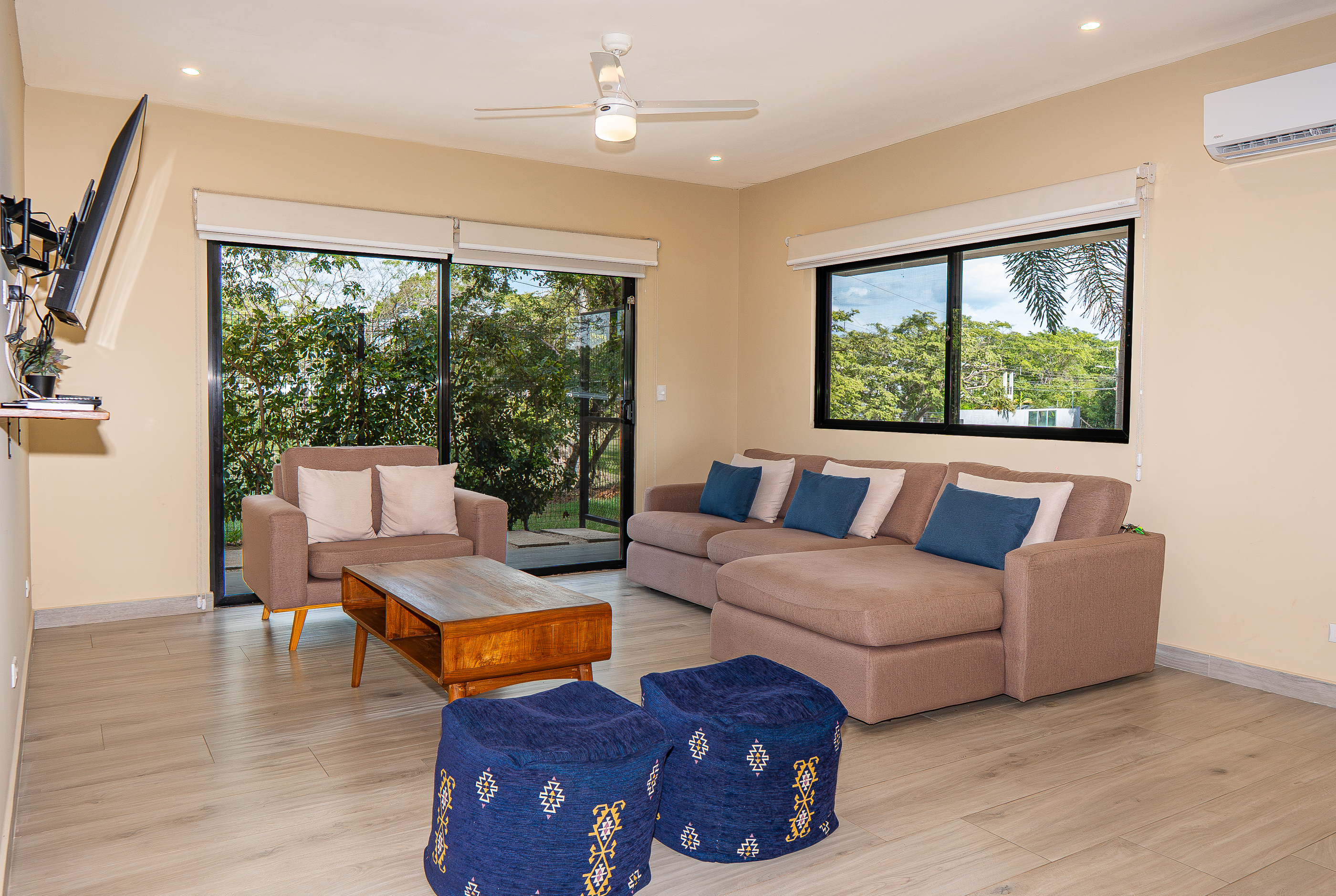 6 bed Single Family Homes For Sale in Tamarindo, Guanacaste - thumb 1