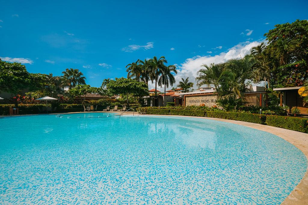 4 bed Single Family Homes For Sale in Playa Hermosa, Puntarenas - thumb 1