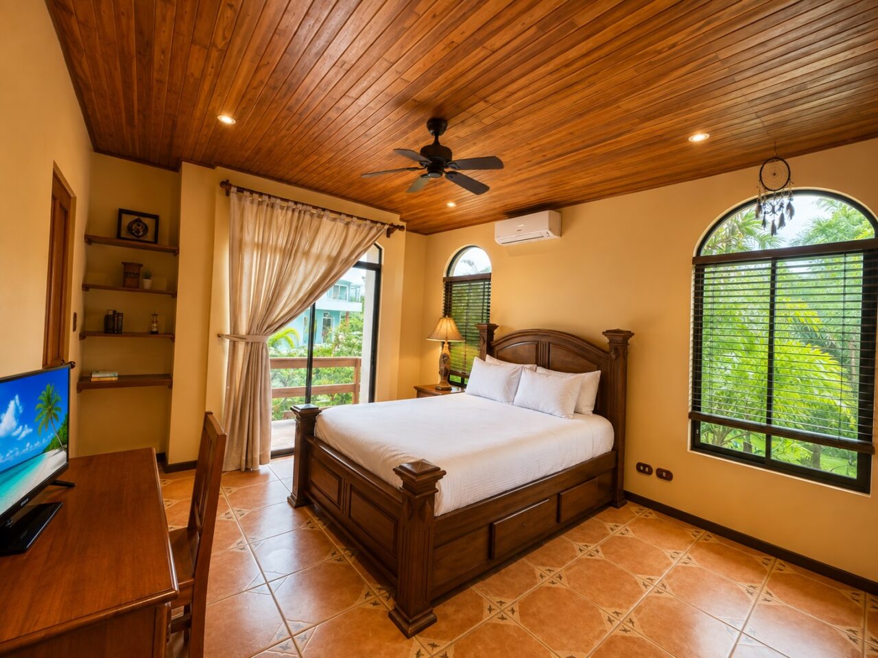 4 bed Single Family Homes For Sale in Playa Hermosa, Puntarenas - thumb 12