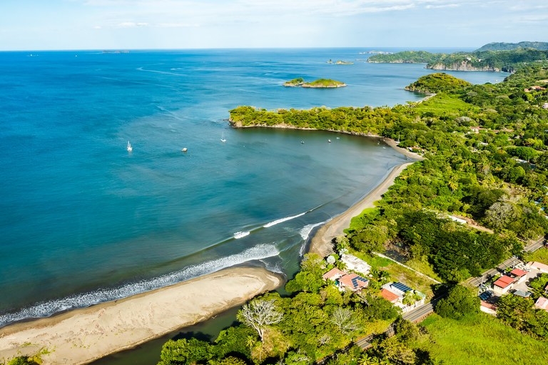5 bed Single Family Homes For Sale in Playa Potrero, Guanacaste - thumb 2