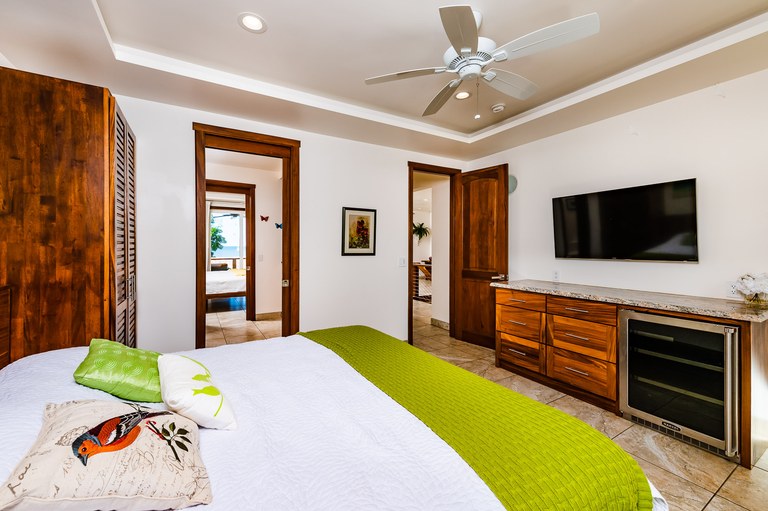 5 bed Single Family Homes For Sale in Playa Potrero, Guanacaste - thumb 15