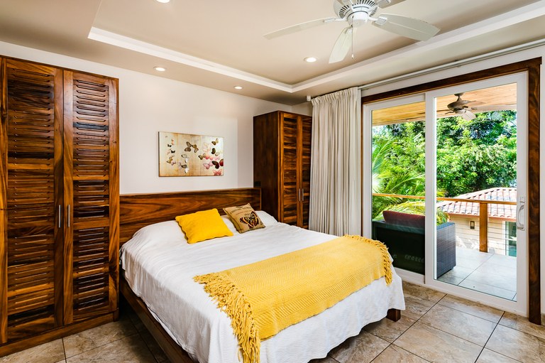5 bed Single Family Homes For Sale in Playa Potrero, Guanacaste - thumb 14