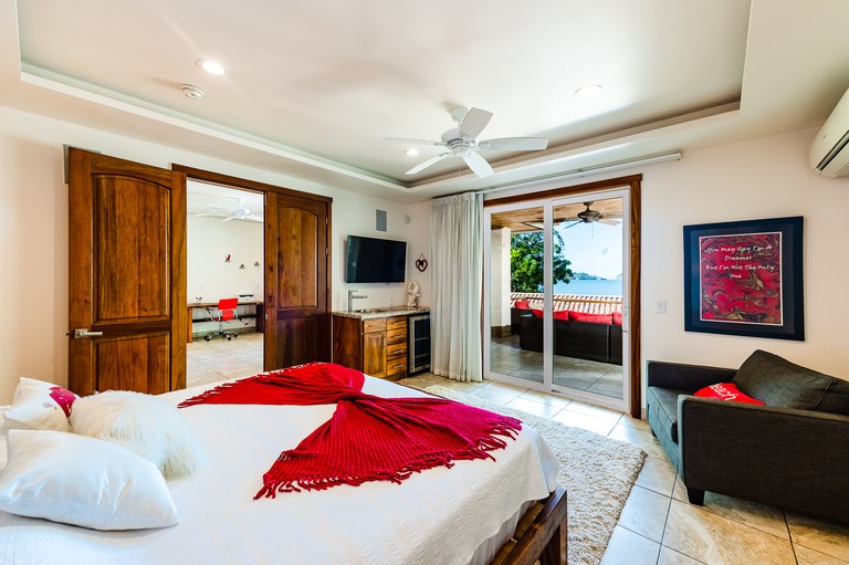 5 bed Single Family Homes For Sale in Playa Potrero, Guanacaste - thumb 10