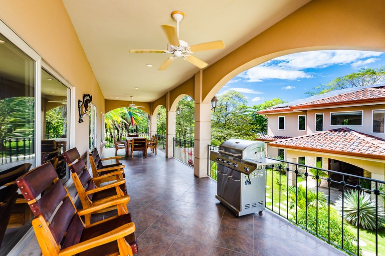 5 bed Single Family Homes For Sale in Playa Potrero, Guanacaste - thumb 6