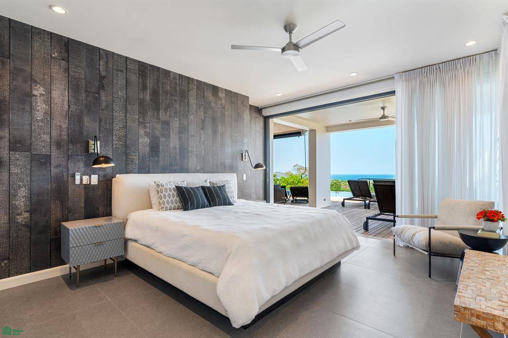 5 bed Single Family Homes For Sale in Playa Flamingo, Guanacaste - thumb 10