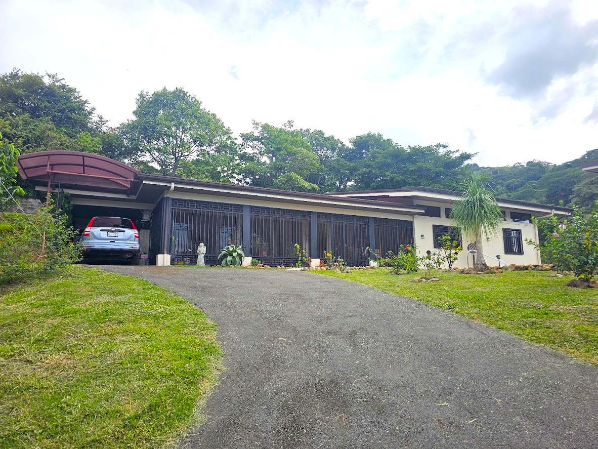 3 bed Single Family Homes For Sale in Atenas, Alajuela - thumb 2