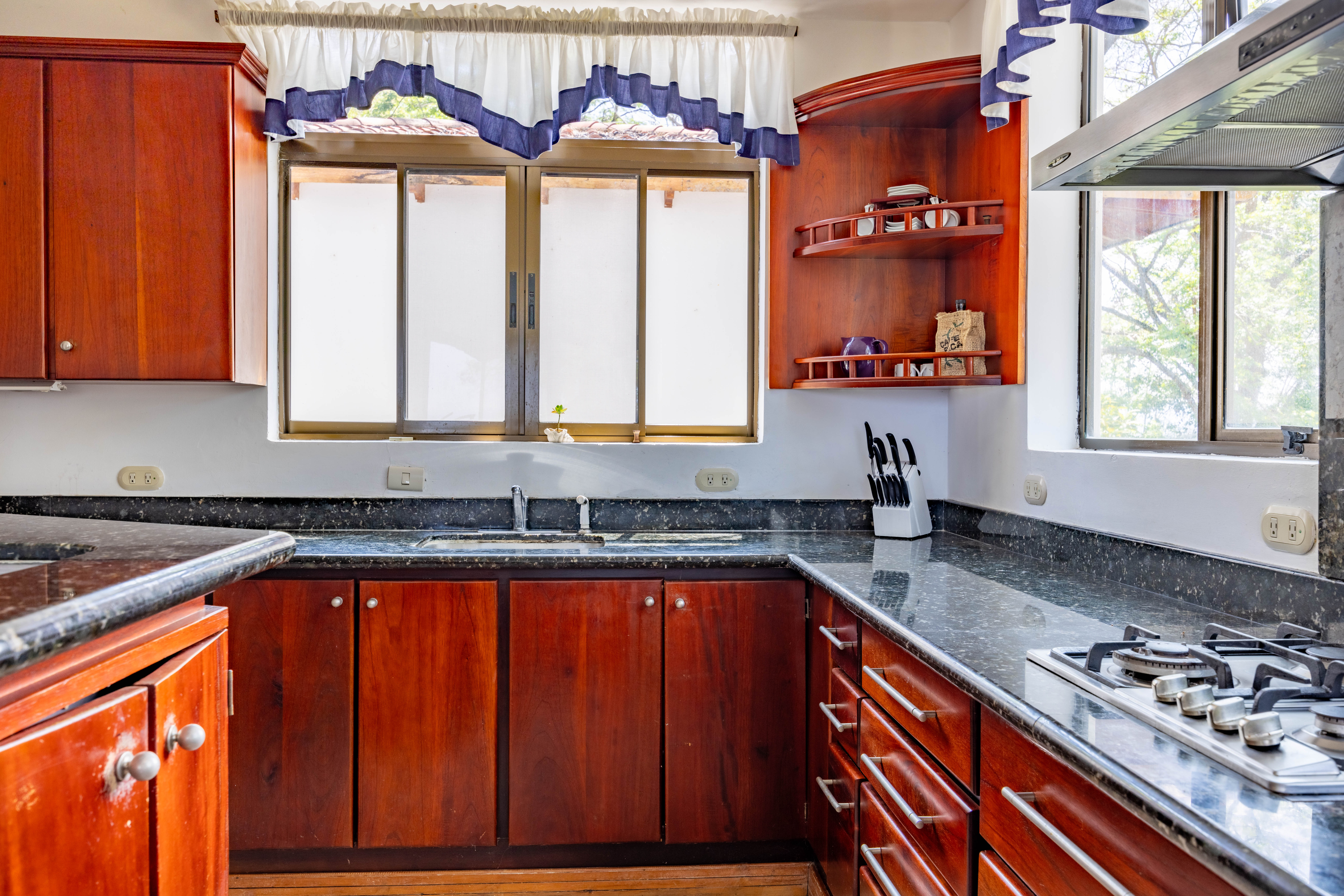5 bed Single Family Homes For Sale in Tambor, Puntarenas - thumb 24