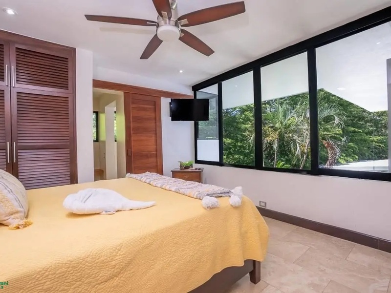 5 bed Single Family Homes For Sale in Ocotal, Guanacaste - photo 25