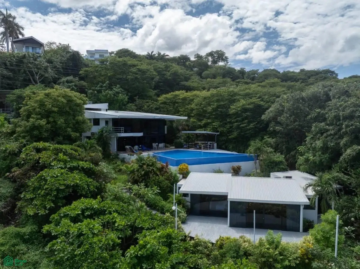 5 bed Single Family Homes For Sale in Ocotal, Guanacaste - thumb 1