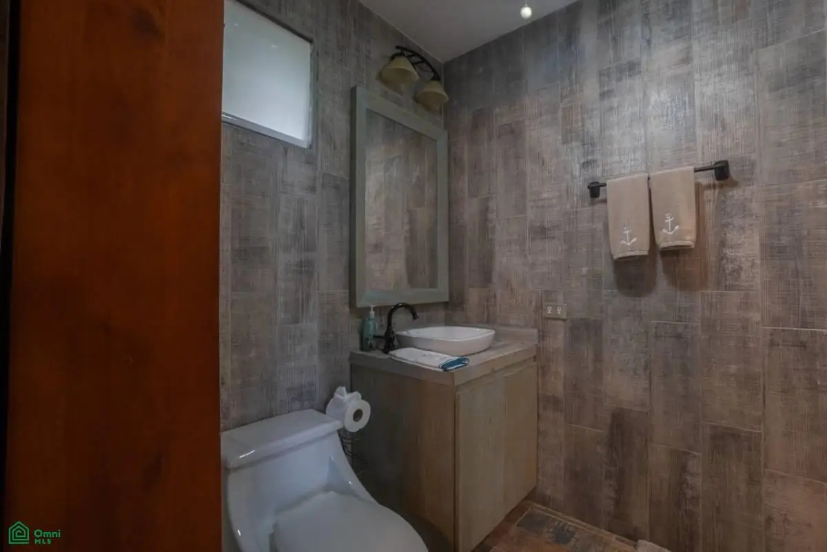 5 bed Single Family Homes For Sale in Ocotal, Guanacaste - thumb 28