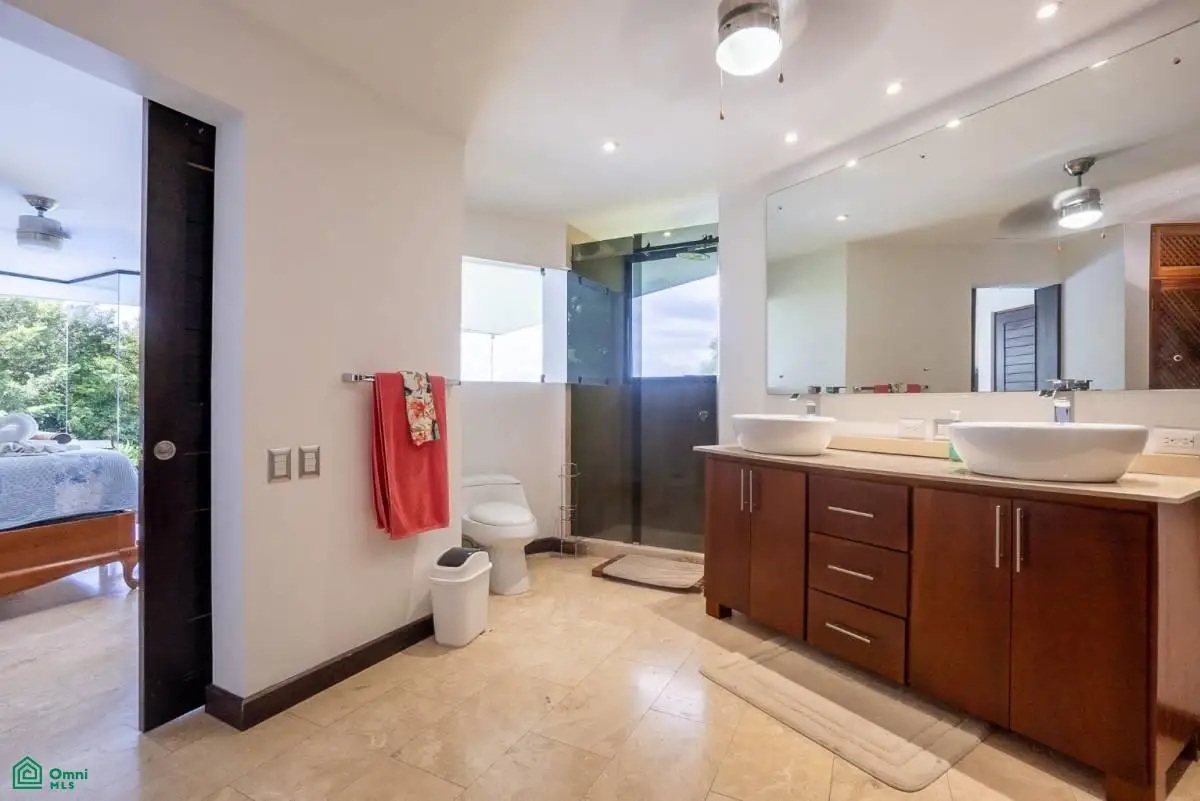 5 bed Single Family Homes For Sale in Ocotal, Guanacaste - thumb 26