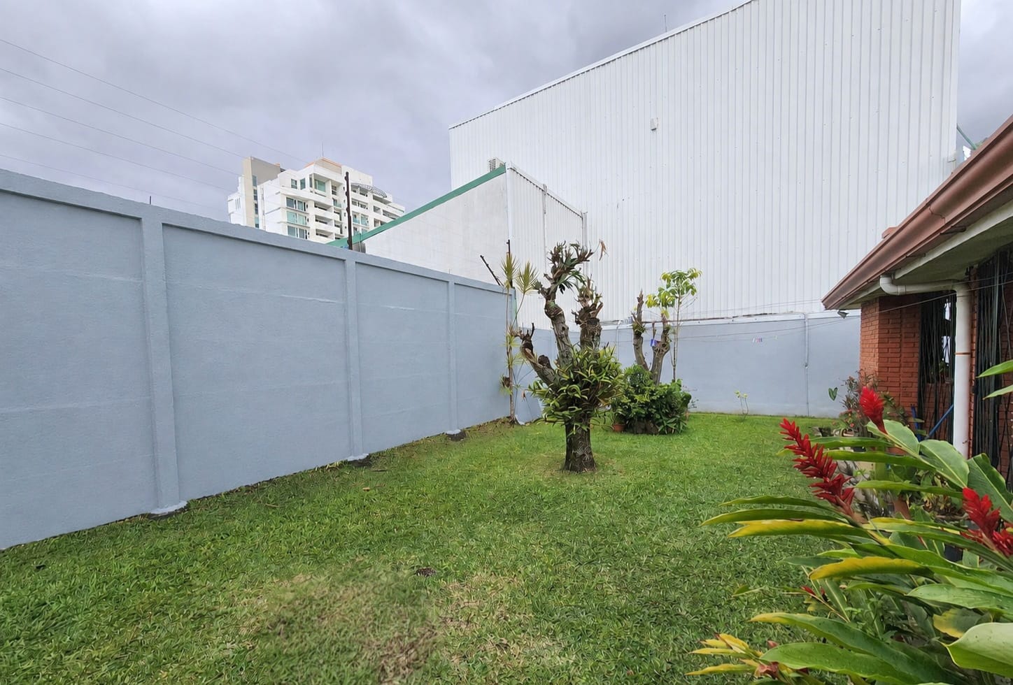 4 bed Single Family Homes For Sale in La Uruca, San Jose - thumb 6