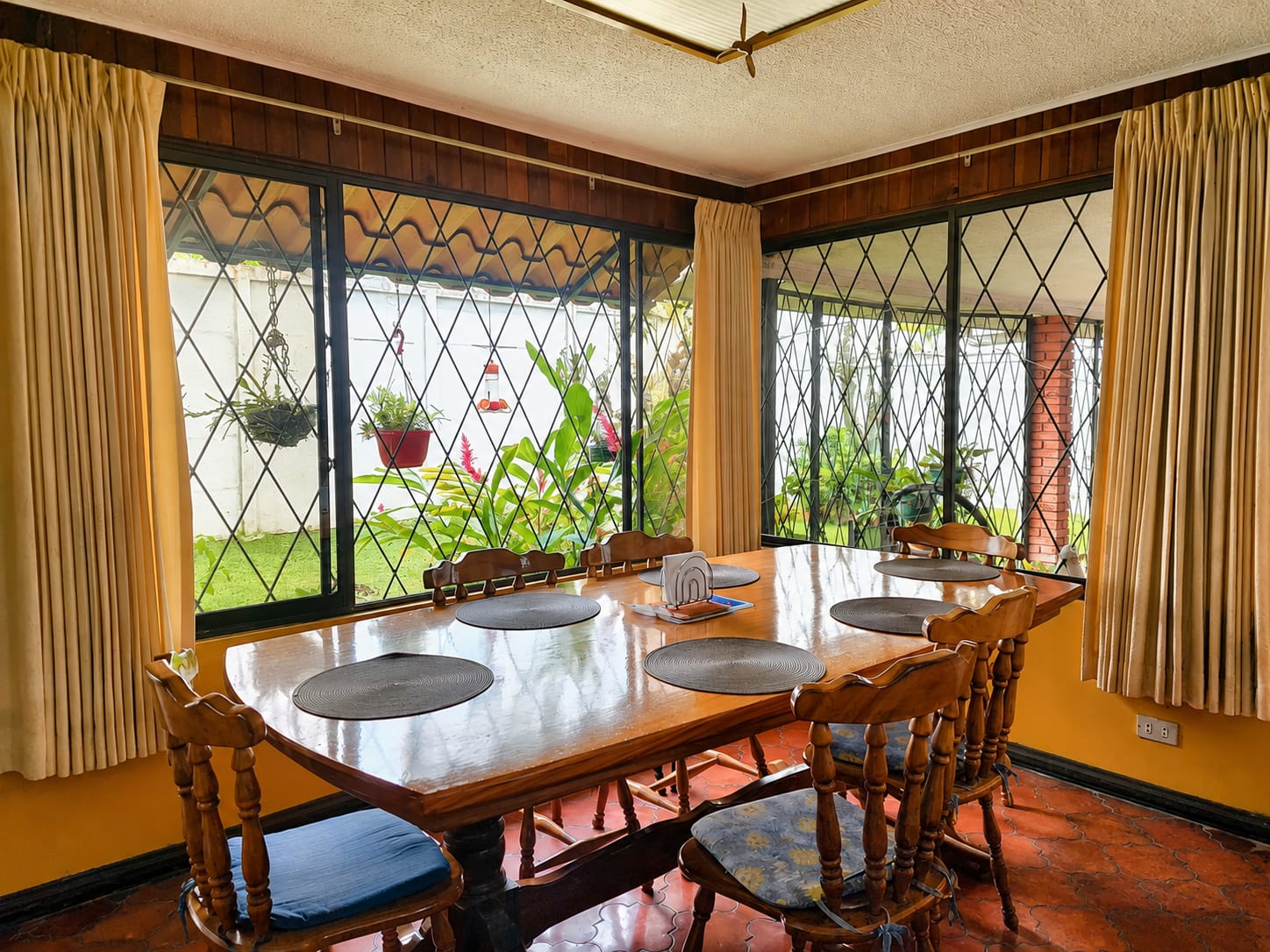 4 bed Single Family Homes For Sale in La Uruca, San Jose - thumb 17