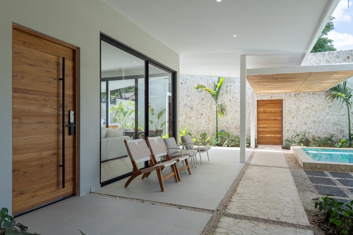 4 bed Single Family Homes For Sale in Playa Grande, Guanacaste - thumb 4