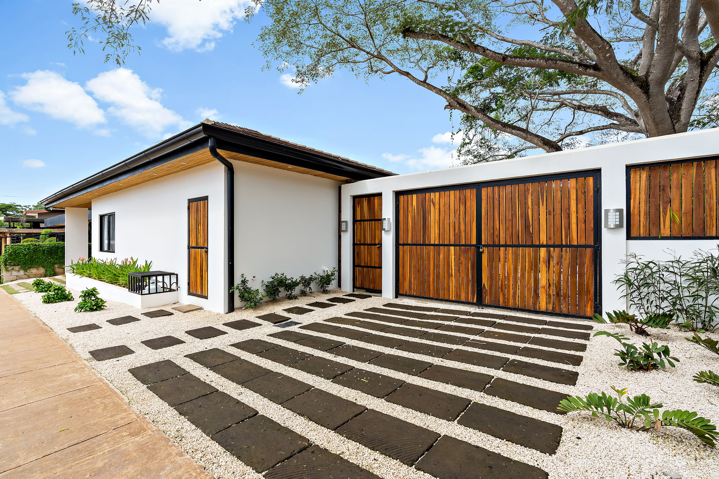 3 bed Single Family Homes For Sale in Tamarindo, Guanacaste - thumb 15