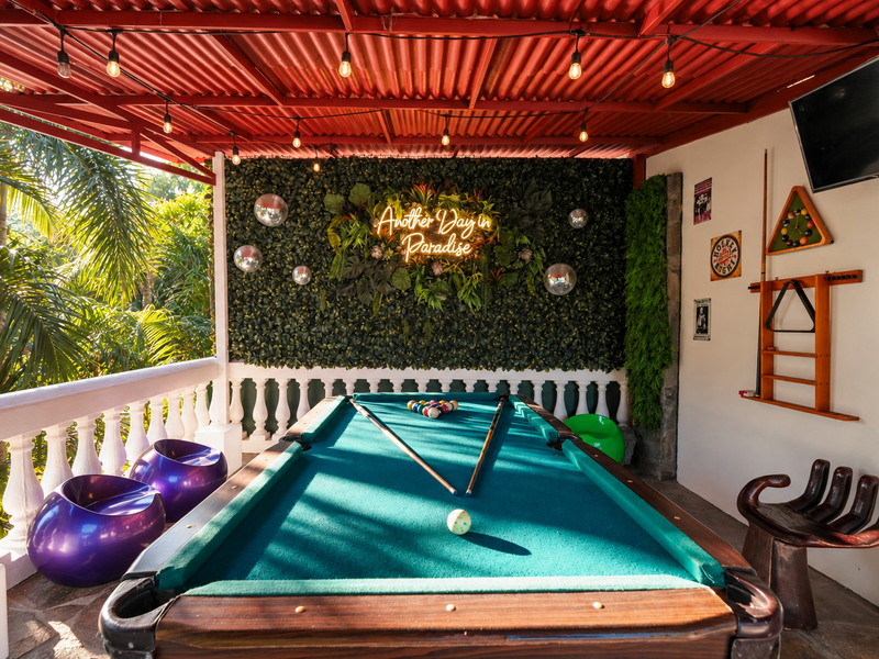 8 bed Hotel / Leisure For Sale in Jaco, Puntarenas - 1
