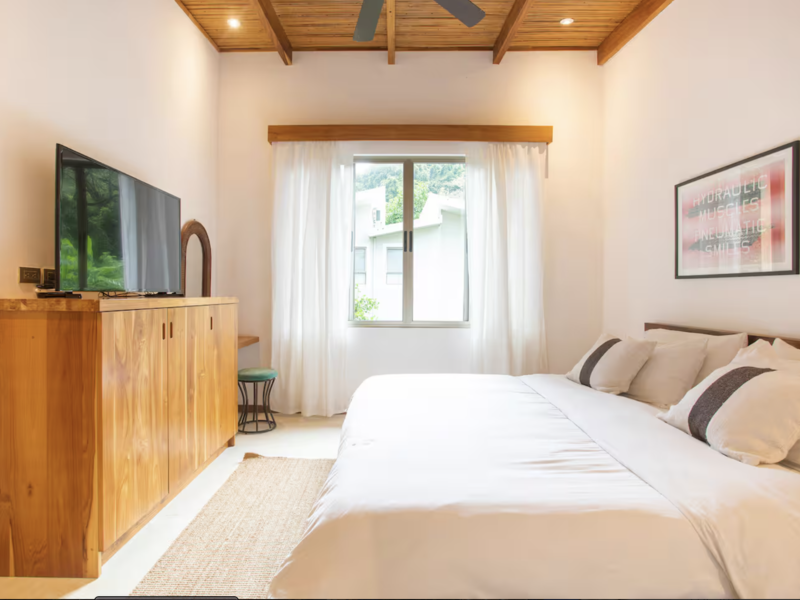 4 bed Single Family Homes For Sale in Santa Teresa, Puntarenas - hero 12