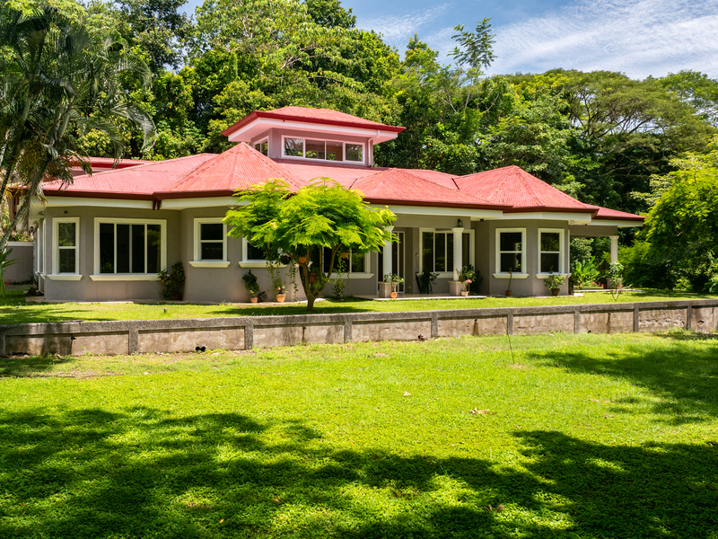 4 bed Single Family Homes For Sale in Esterillos, Puntarenas - 1