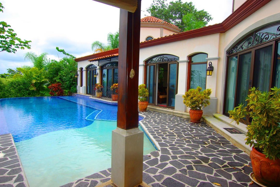 3 bed Single Family Homes For Sale in Dominical, Puntarenas - thumb 23