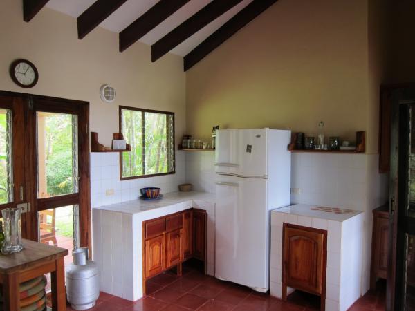 2 bed Single Family Homes For Sale in Ojochal, Puntarenas - thumb 6