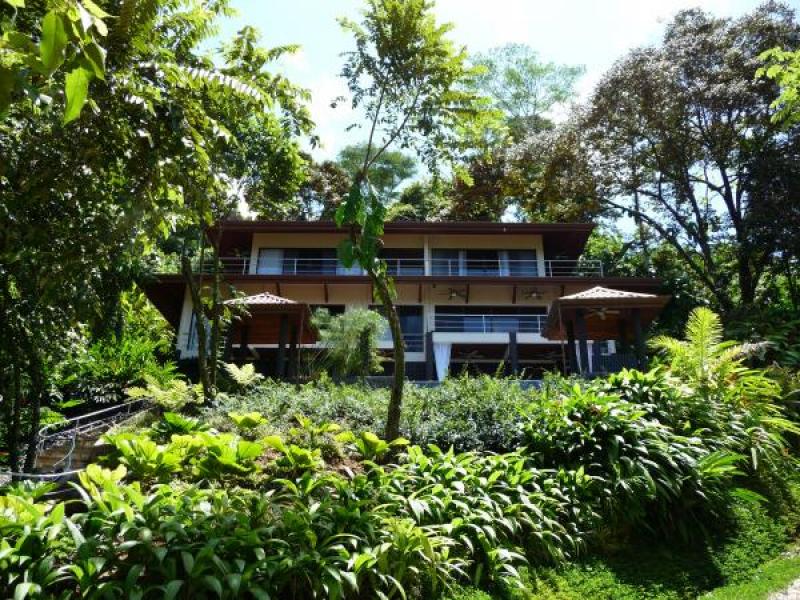 4 bed Single Family Homes For Sale in Dominical, Puntarenas - 1