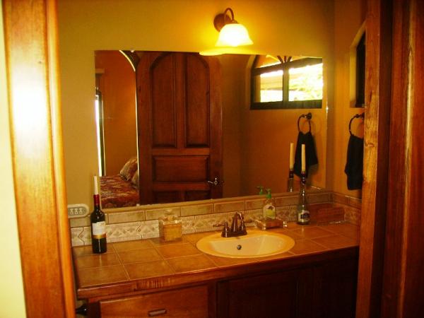 4 bed Single Family Homes For Sale in Dominical, Puntarenas - thumb 7