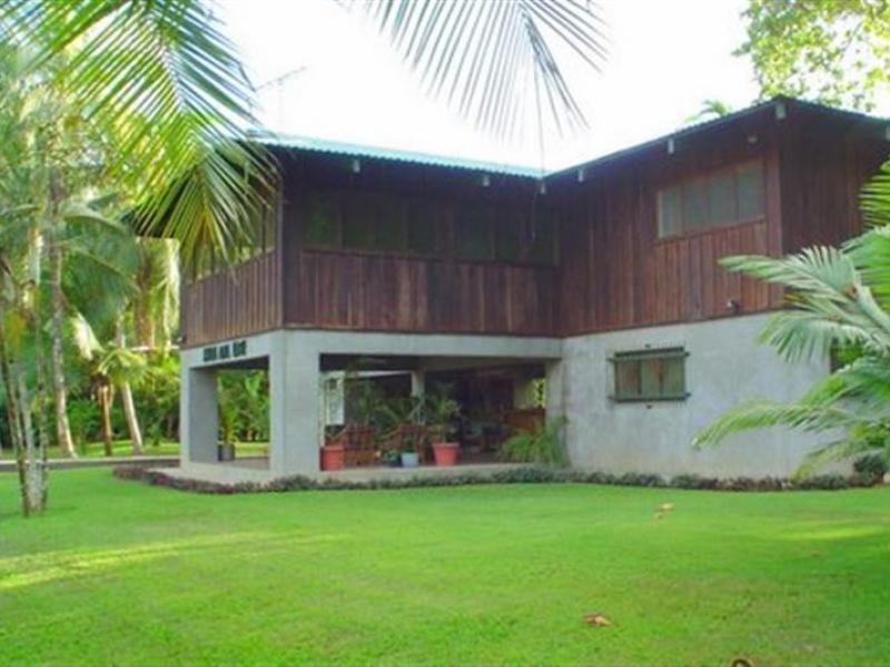 10 bed Hotel / Leisure For Sale in Sierpe, Puntarenas - 1