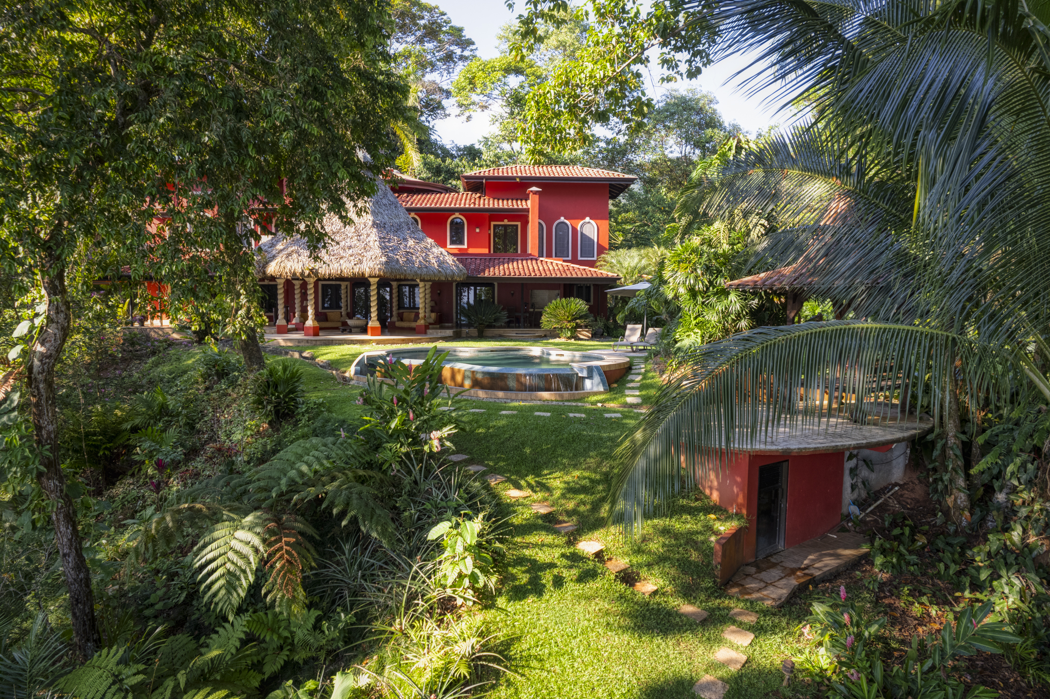 4 bed Single Family Homes For Sale in Dominical, Puntarenas - thumb 7