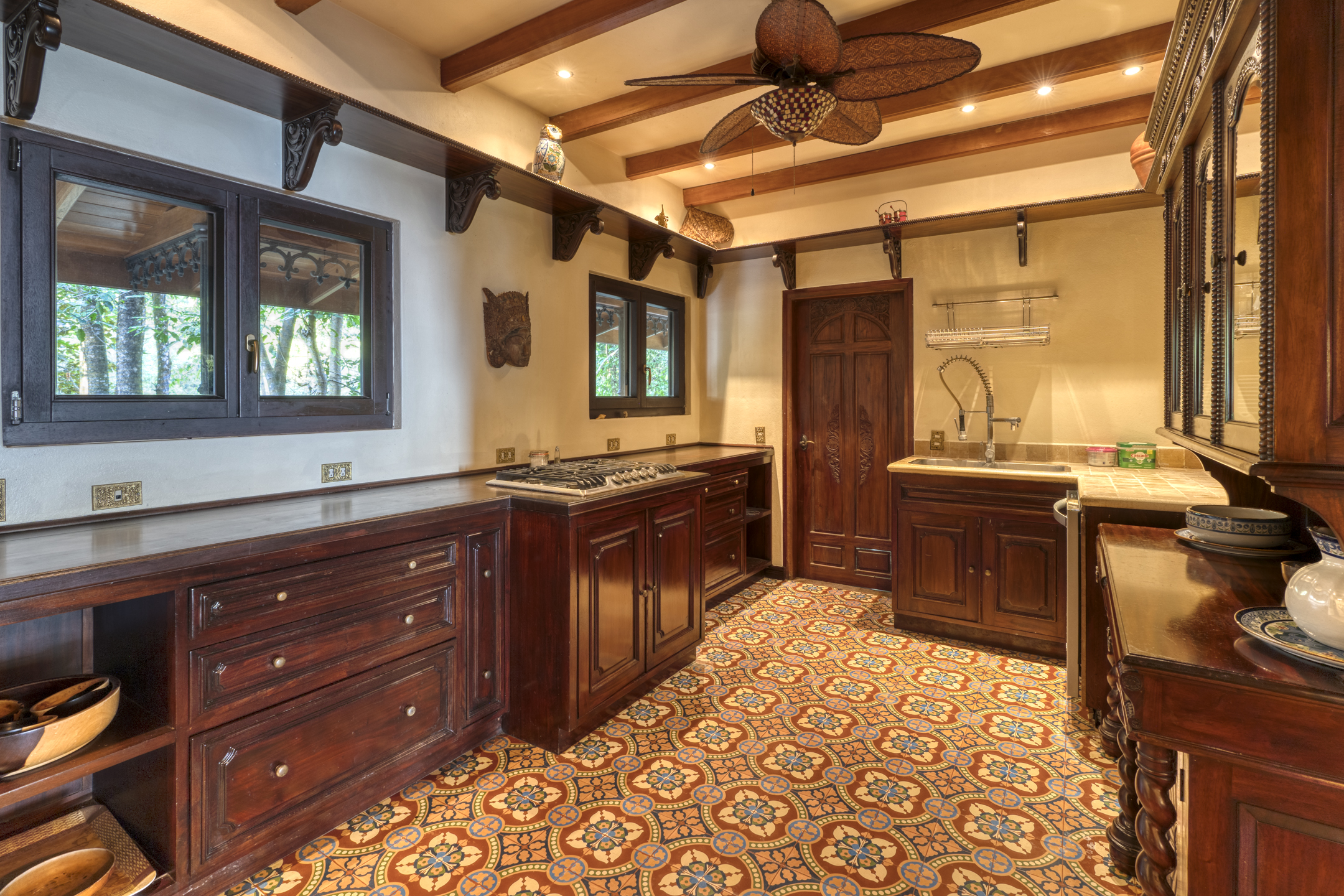 4 bed Single Family Homes For Sale in Dominical, Puntarenas - thumb 9