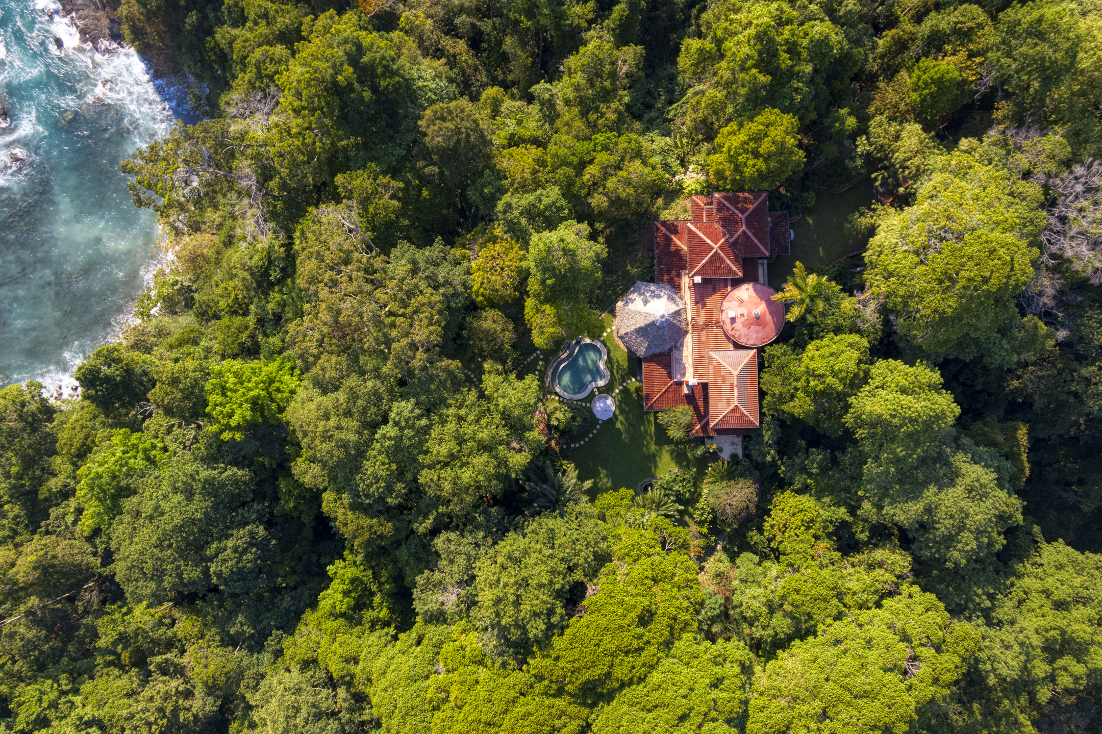 4 bed Single Family Homes For Sale in Dominical, Puntarenas - thumb 3