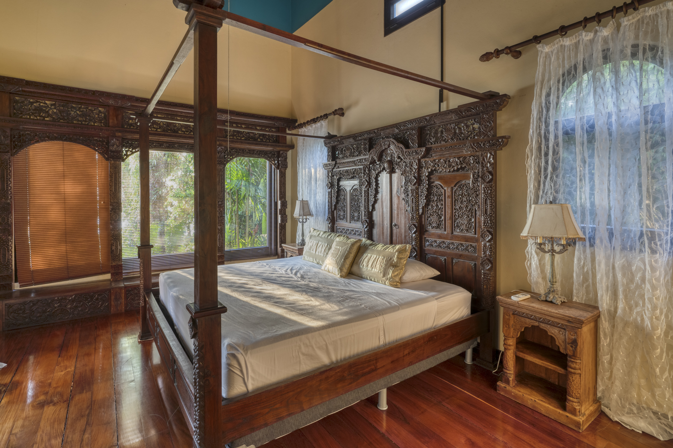 4 bed Single Family Homes For Sale in Dominical, Puntarenas - thumb 17