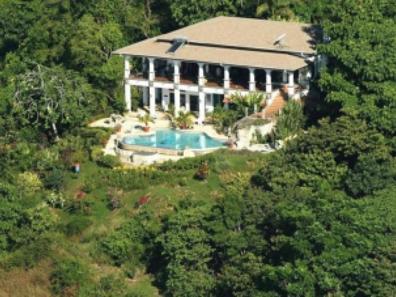 7 bed Single Family Homes For Sale in Dominical, Puntarenas - 1