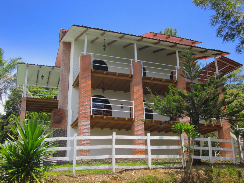 3 bed Single Family Homes For Sale in Dominical, Puntarenas - 1