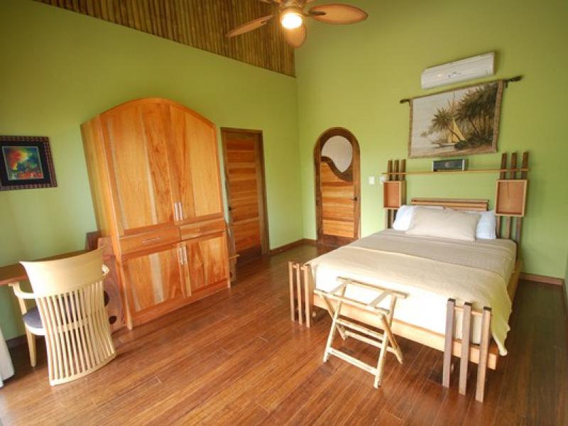 6 bed Single Family Homes For Sale in Ojochal, Puntarenas - thumb 11