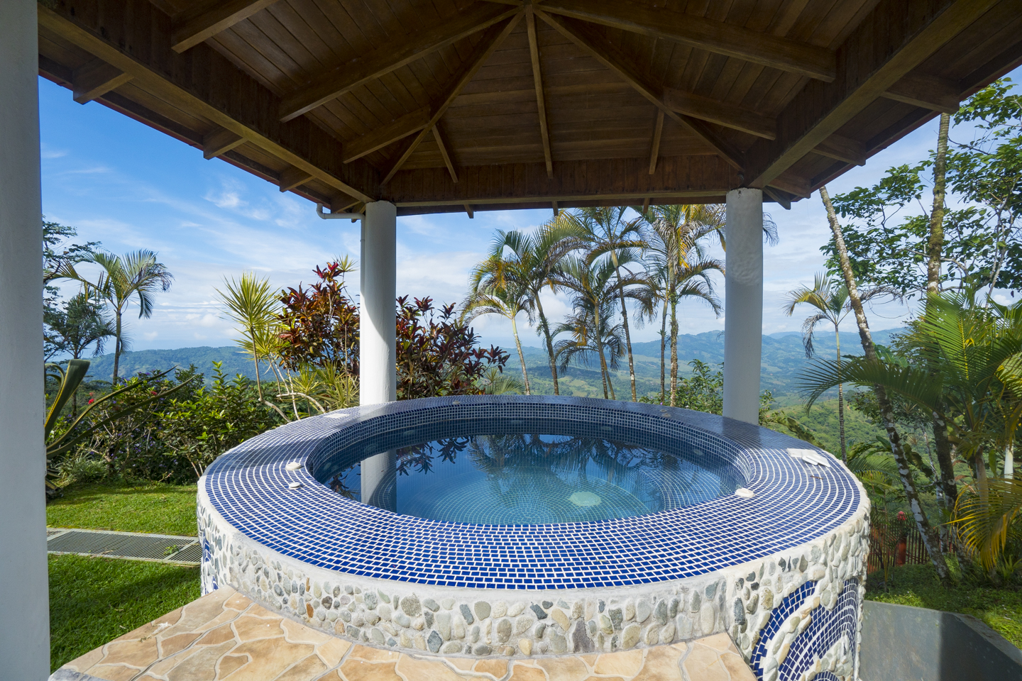 4 bed Single Family Homes For Sale in Dominical, Puntarenas - thumb 4