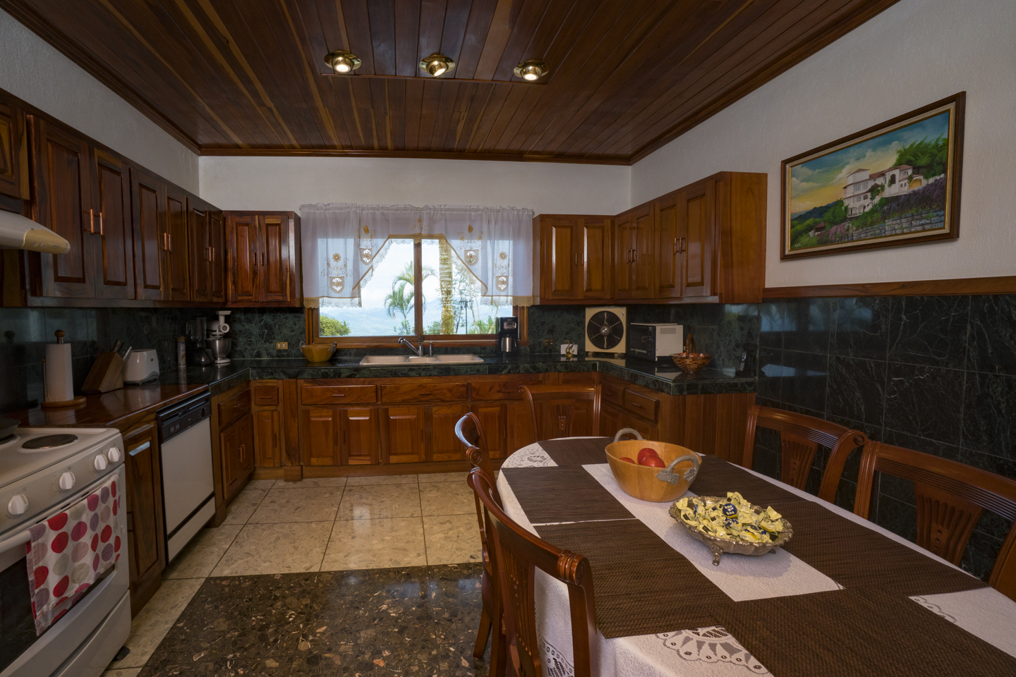 4 bed Single Family Homes For Sale in Dominical, Puntarenas - thumb 16