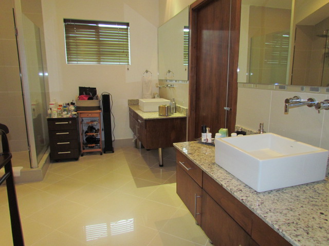3 bed Apartment For Sale in Escazu, San Jose - thumb 13