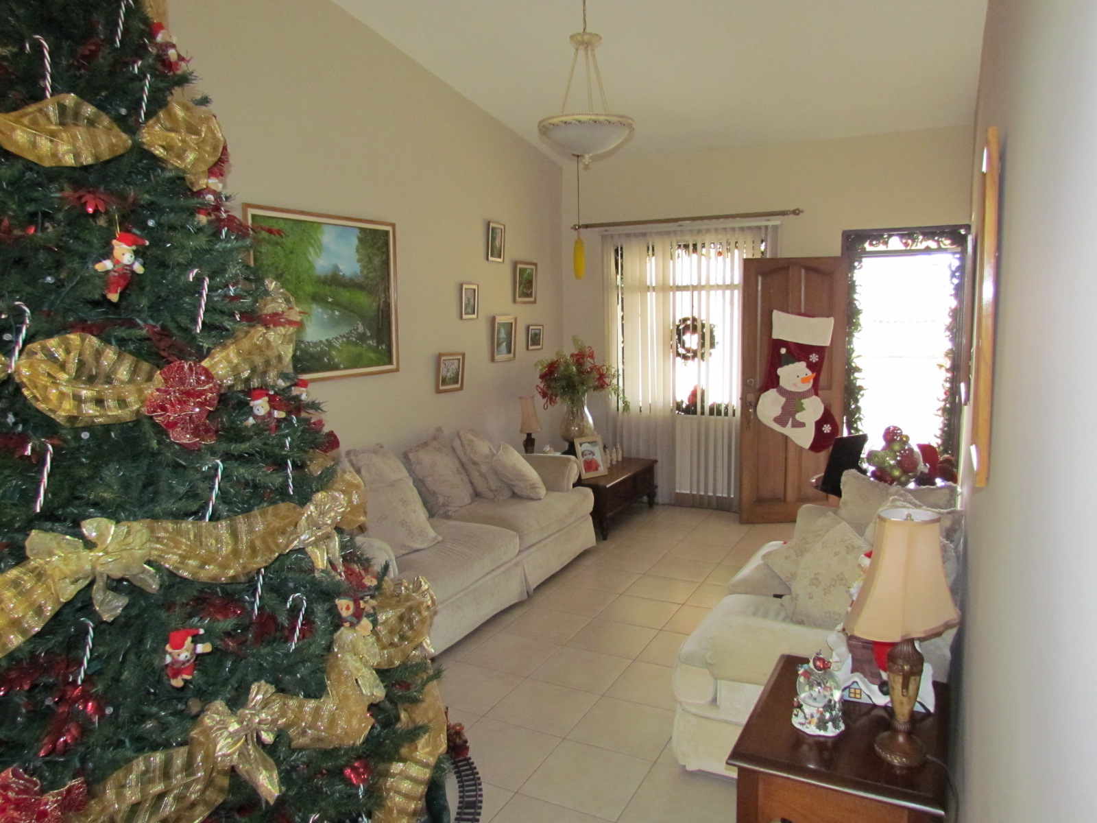4 bed Single Family Homes For Sale in Moravia, San Jose - thumb 3