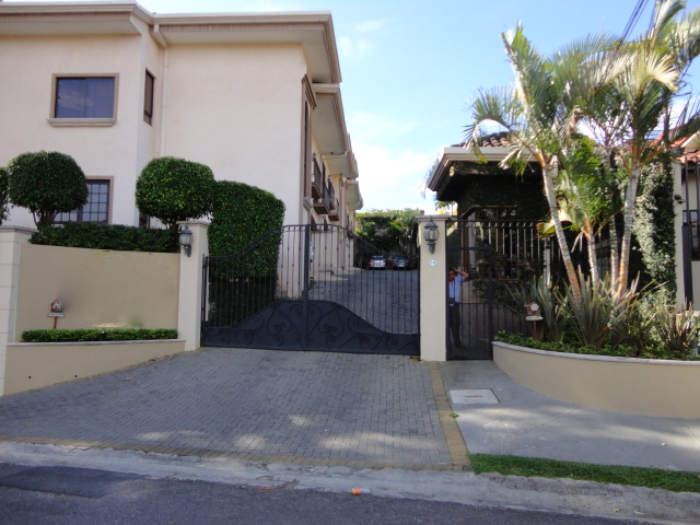 3 bed Single Family Homes For Sale in Escazu, San Jose - thumb 3