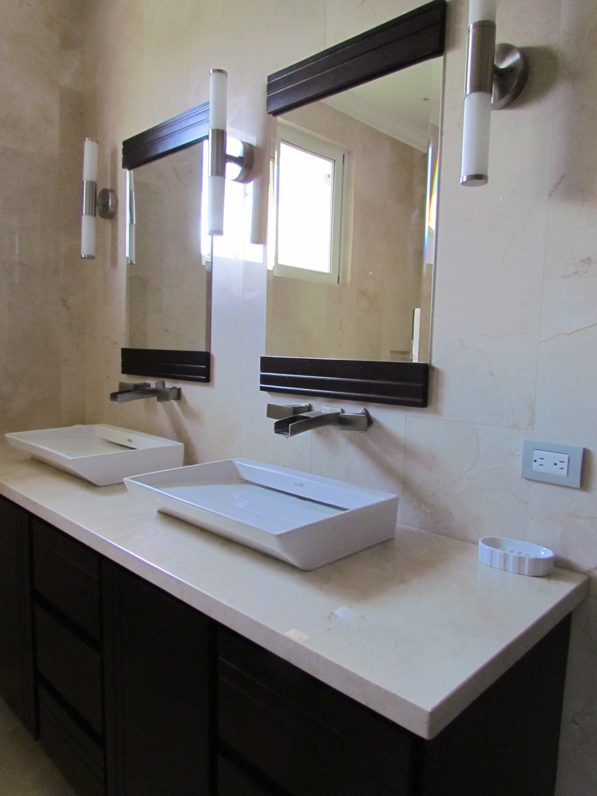 5 bed Single Family Homes For Rent in Santa Ana, San Jose - thumb 21