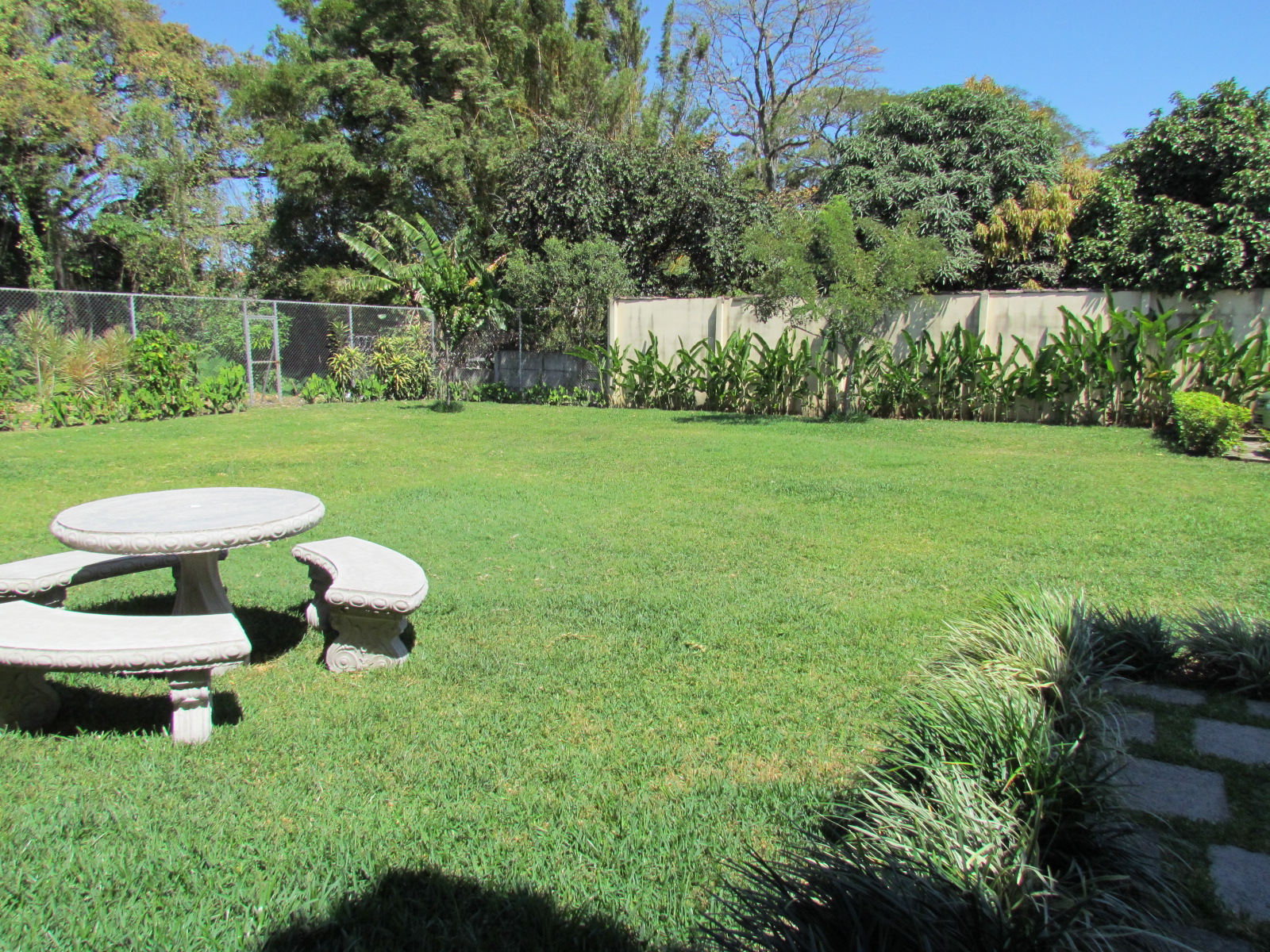 4 bed Single Family Homes For Sale in Santa Ana, San Jose - thumb 16