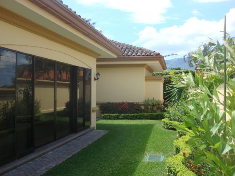 4 bed Single Family Homes For Sale in Santa Ana, San Jose - 1