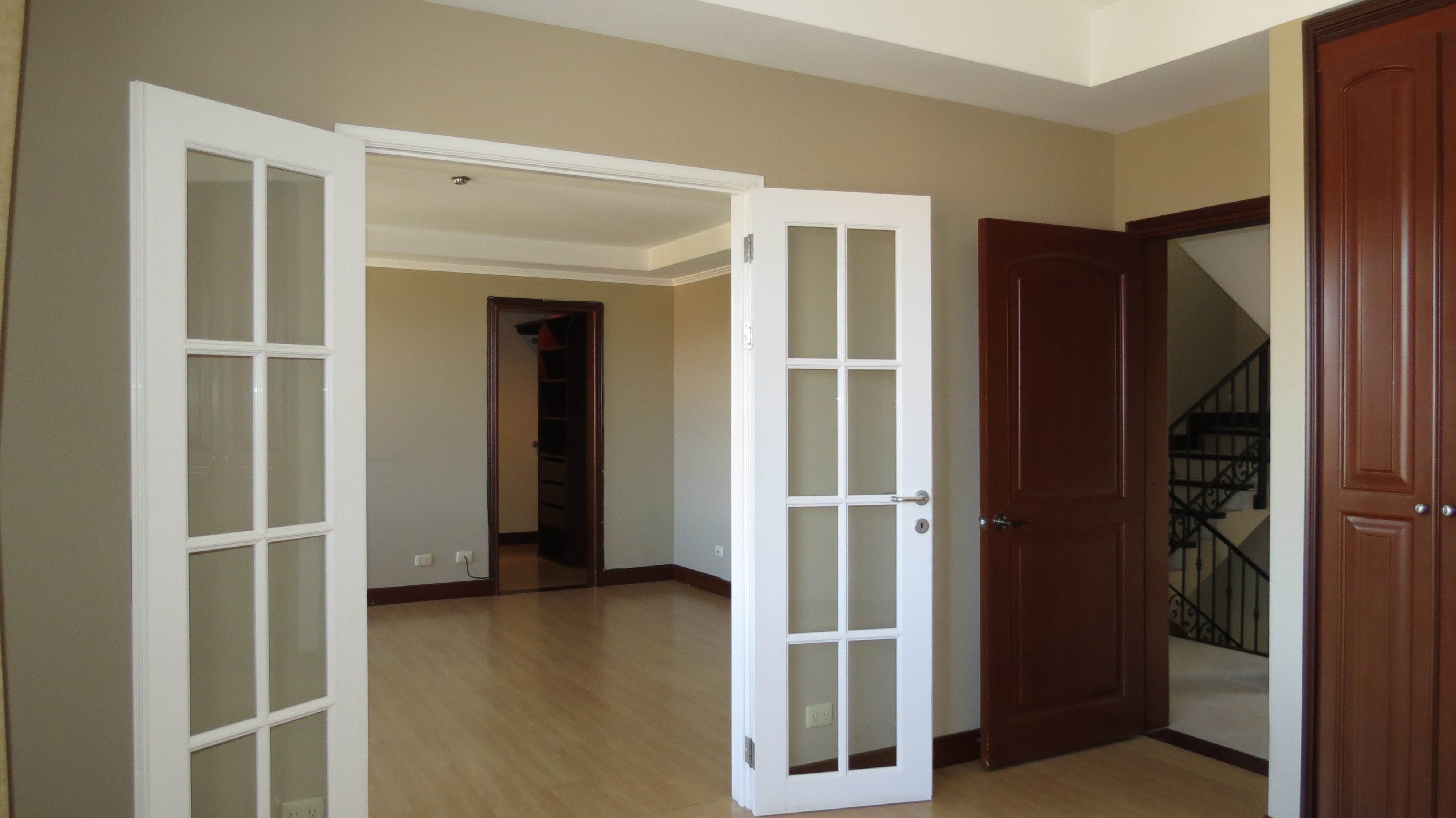 3 bed Condo For Sale in Jaboncillo, San Jose - thumb 5