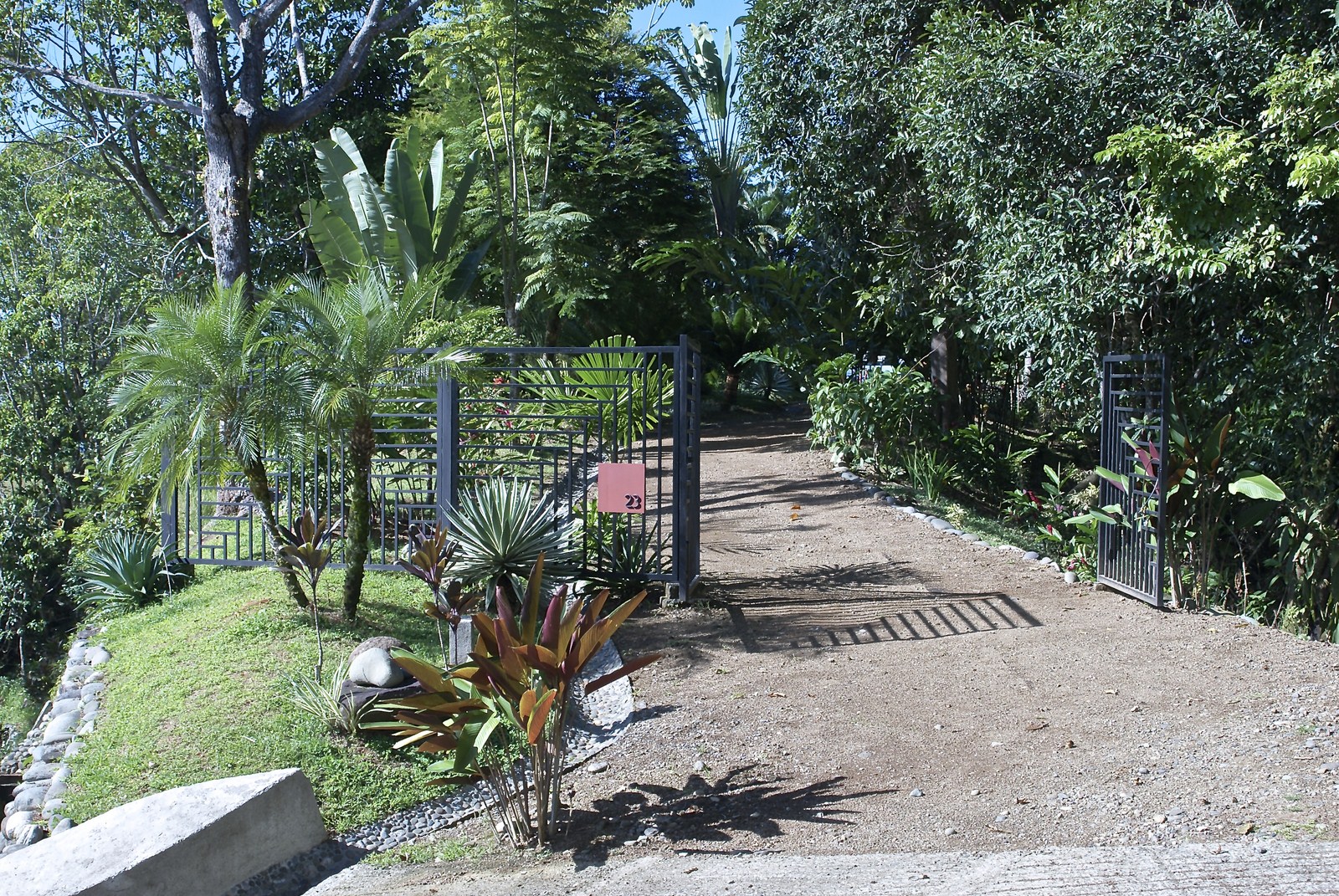 5 bed Single Family Homes For Sale in Savegre, Puntarenas - thumb 26