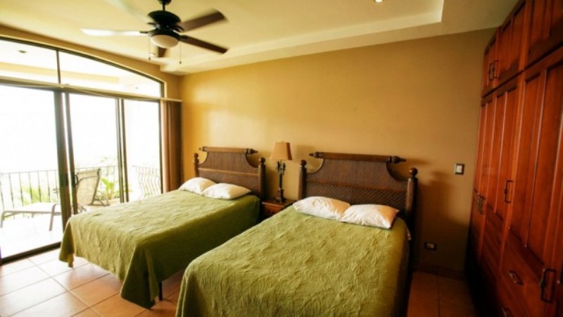 5 bed Single Family Homes For Sale in Dominical, Puntarenas - thumb 17