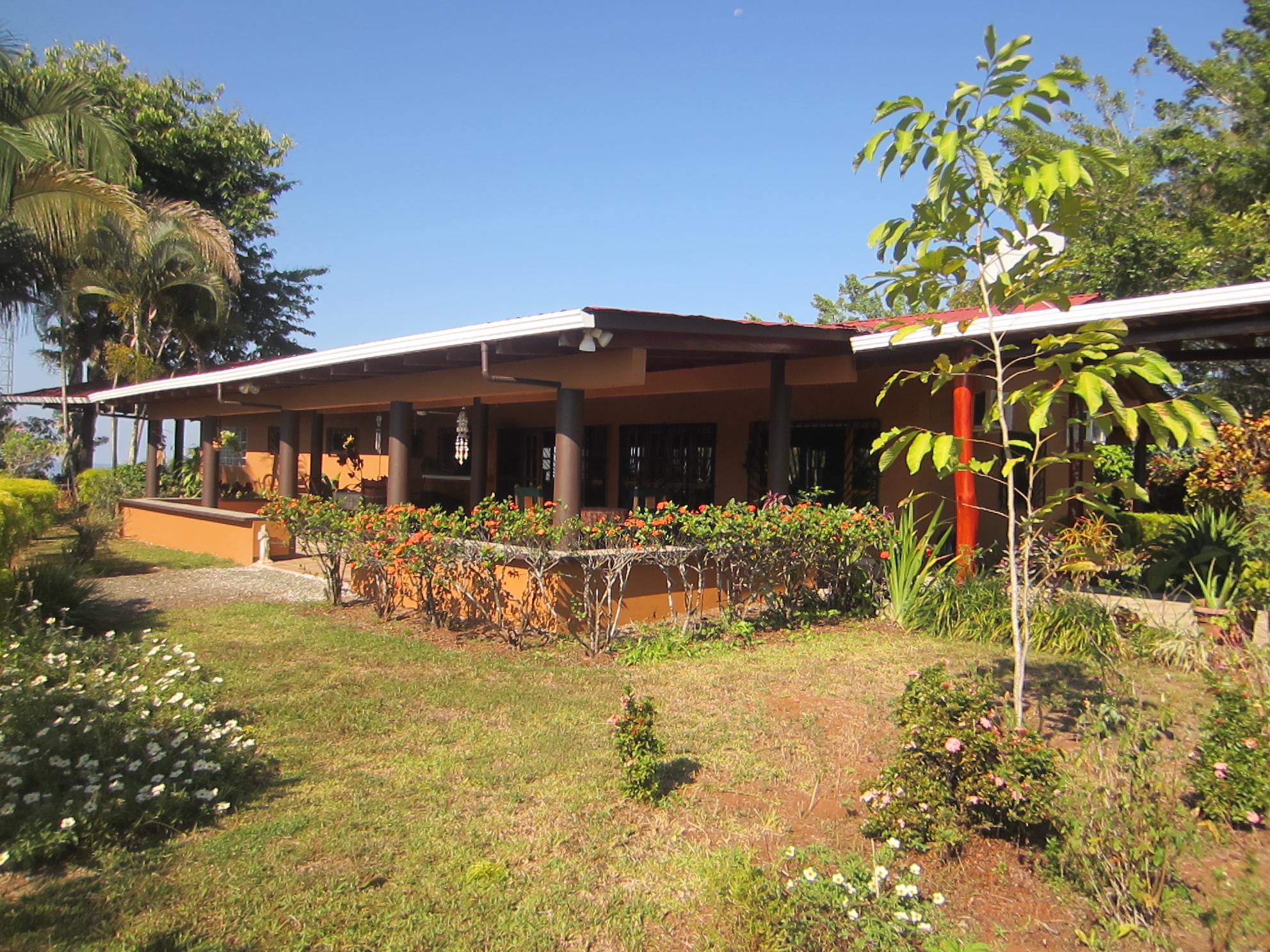6 bed Single Family Homes For Sale in Manuel Antonio, Puntarenas - thumb 4